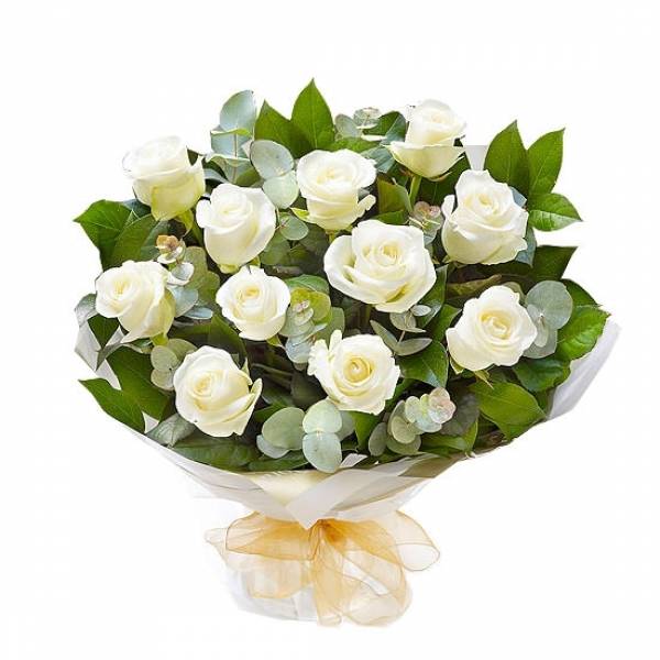 Букет из белых роз и эвкалипта