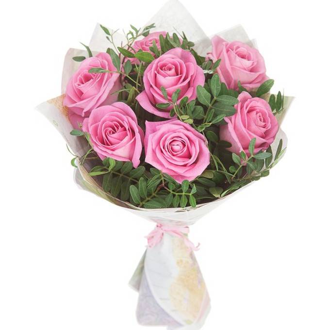 Букет из 7 розовых роз с зеленью